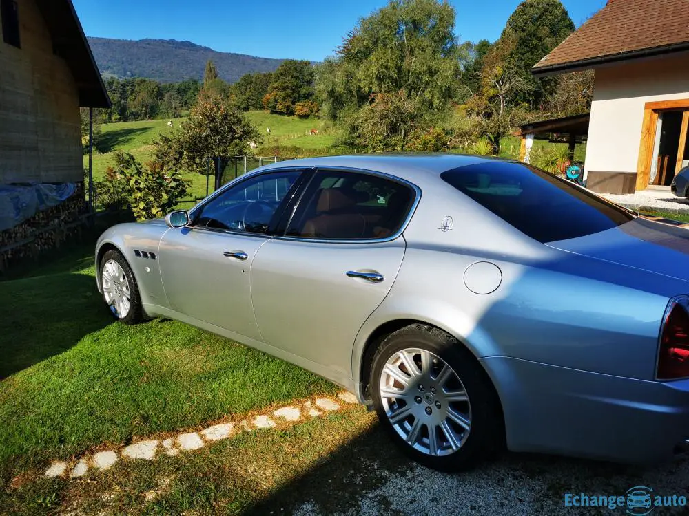Maserati quattroporte v8 Ferrari