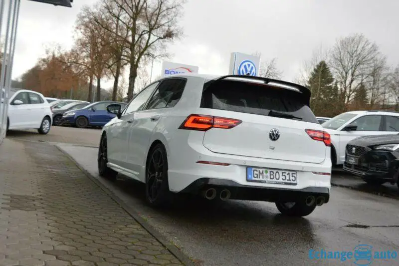 Volkswagen Golf VIII R 2.0 TSI 4motion DSG