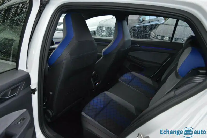 Volkswagen Golf VIII R 2.0 TSI 4motion DSG