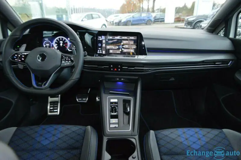 Volkswagen Golf VIII R 2.0 TSI 4motion DSG