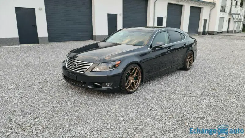 Lexus LS 460 HKS GT Supercharger