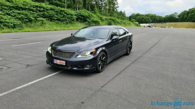 Lexus LS 460 HKS GT Supercharger