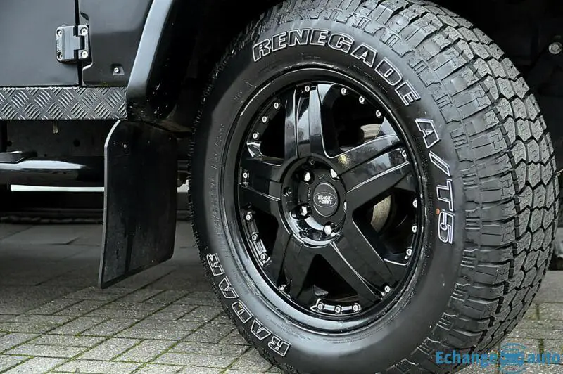 Land Rover Defender 110 PickUp KAHN-DESIGN