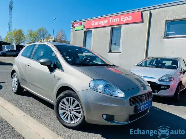FIAT PUNTO Grande Punto 1.4 16V 95 Starjet Emotion