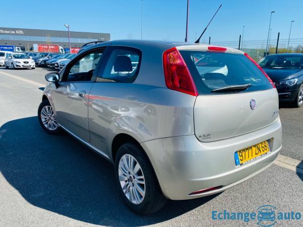 FIAT PUNTO Grande Punto 1.4 16V 95 Starjet Emotion