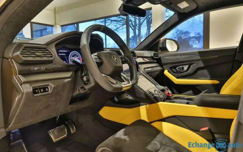 Lamborghini URUS MANSORY VENATUS