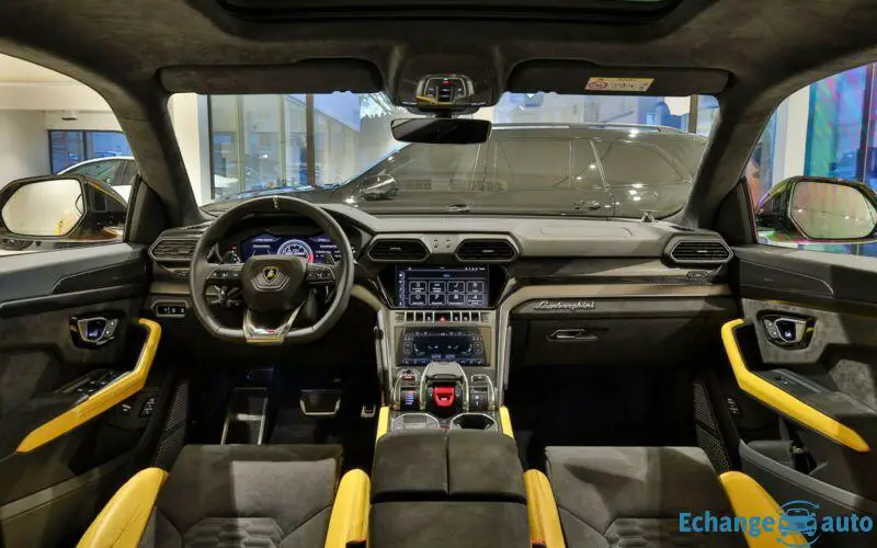 Lamborghini URUS MANSORY VENATUS