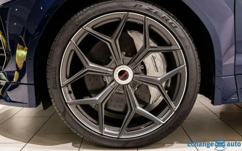 Lamborghini URUS BY NOVITEC ESTESO