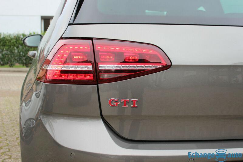 Volkswagen Golf VII GTI Performance