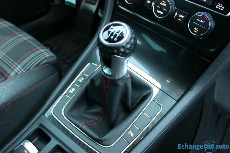 Volkswagen Golf VII GTI Performance