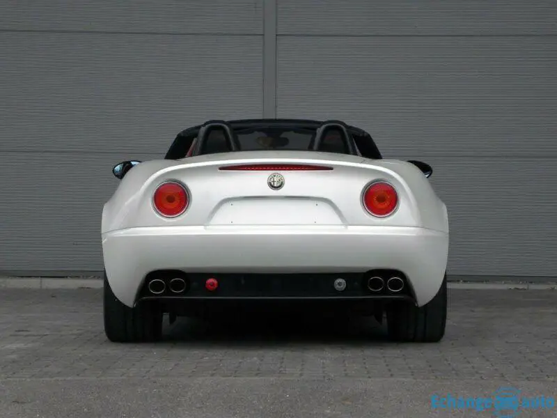 Alfa Romeo 8C Spider