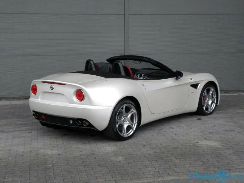 Alfa Romeo 8C Spider