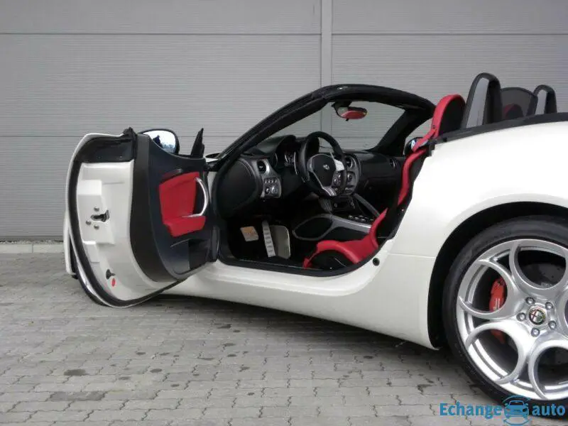 Alfa Romeo 8C Spider