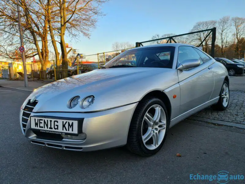 Alfa Romeo GTV Sport coupe