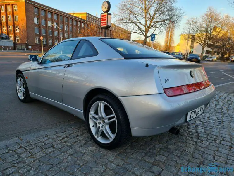 Alfa Romeo GTV Sport coupe