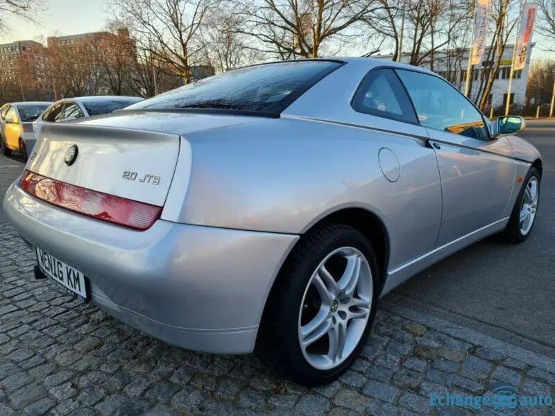 Alfa Romeo GTV Sport coupe