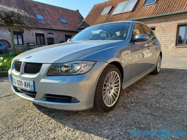 BMW SERIE 3  320i 150ch BVA/CUIRCHAUF/XENON/PDC/CLIMAUTO/JA17/GAR6M