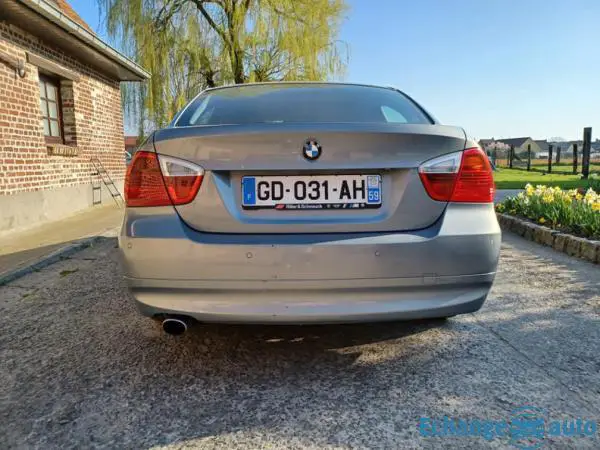 BMW SERIE 3  320i 150ch BVA/CUIRCHAUF/XENON/PDC/CLIMAUTO/JA17/GAR6M