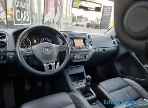 VOLKSWAGEN TIGUAN 2.0 TDI 110 CUIRCHAUFELEC/TOIPANO/CLIM/PDC/GPS/REGVIT/BLTH/JA/GAR12MOIS