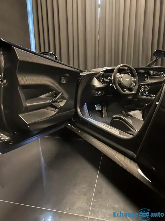 Aston Martin V12 Speedster