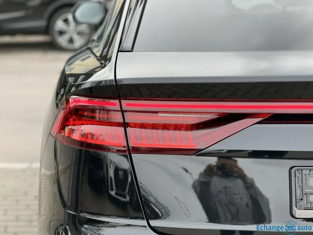 Audi Q8 50 TDI QUT S-LINE