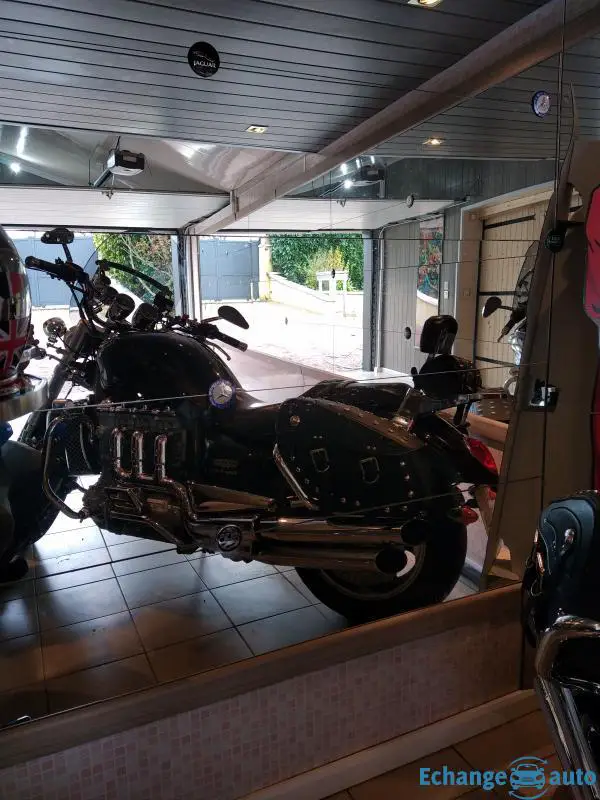 TRIUMPH ROCKET 3 ROADSTER Etat neuf