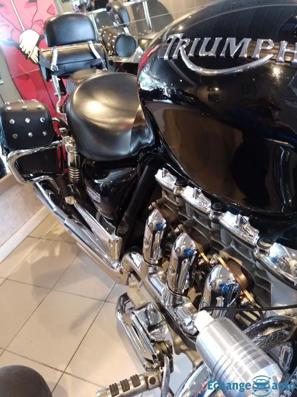 TRIUMPH ROCKET 3 ROADSTER Etat neuf