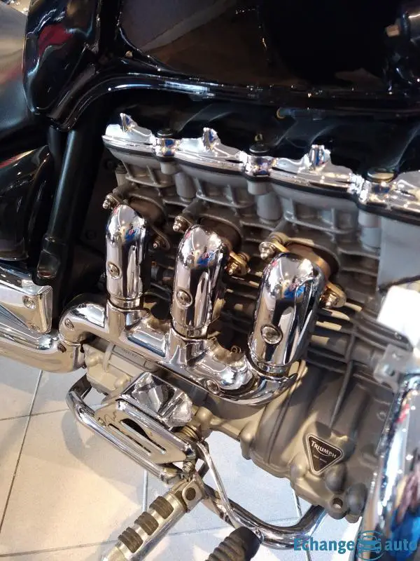 TRIUMPH ROCKET 3 ROADSTER Etat neuf