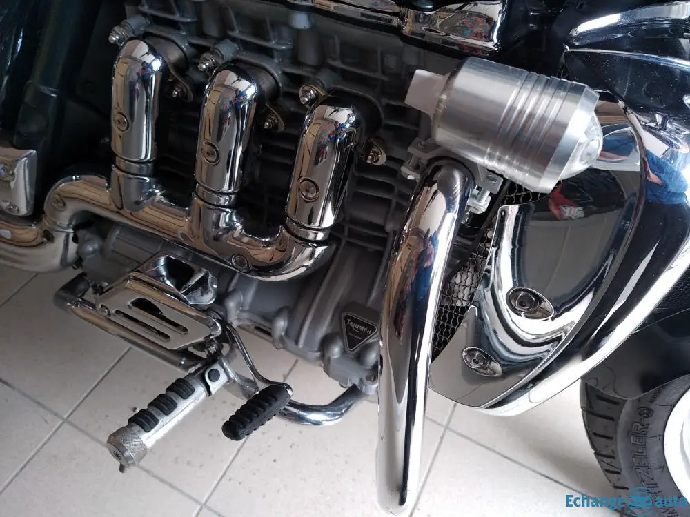 TRIUMPH ROCKET 3 ROADSTER Etat neuf