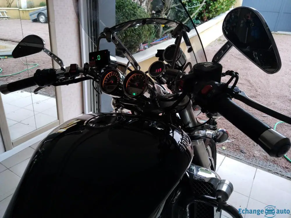 TRIUMPH ROCKET 3 ROADSTER Etat neuf