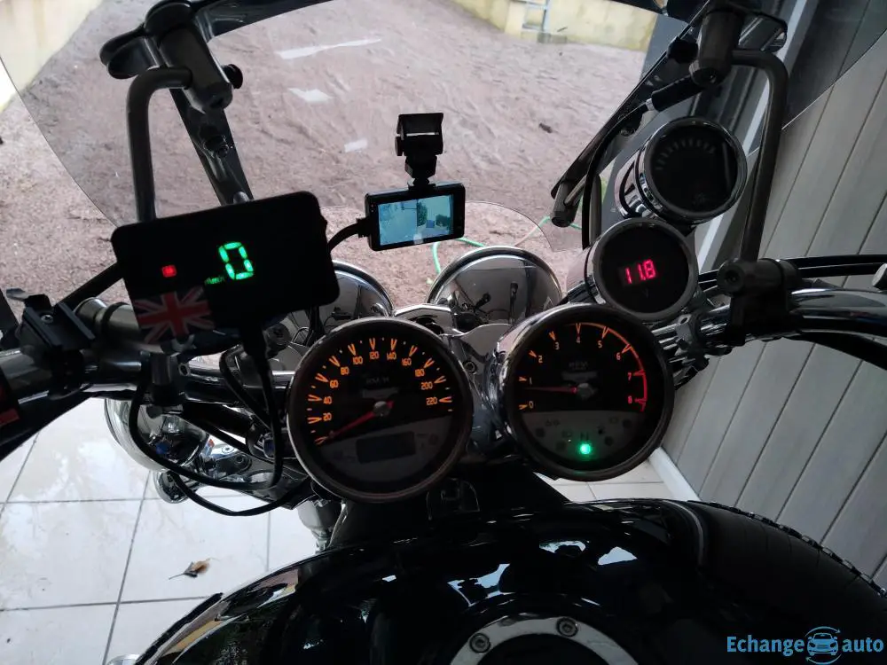 TRIUMPH ROCKET 3 ROADSTER Etat neuf