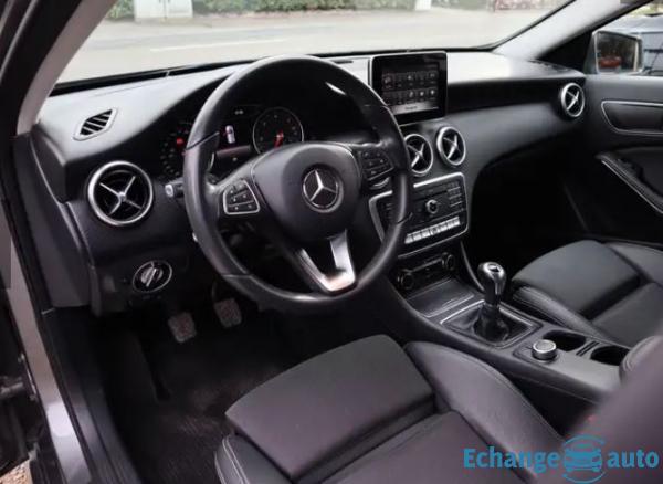 MERCEDES CLASSE A 180 d SEMICUIR/CLIM/PDC/GPS/REGVIT/BLTH/FULLED/1MAIN/GAR12MOIS