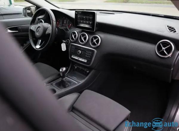 MERCEDES CLASSE A 180 d SEMICUIR/CLIM/PDC/GPS/REGVIT/BLTH/FULLED/1MAIN/GAR12MOIS