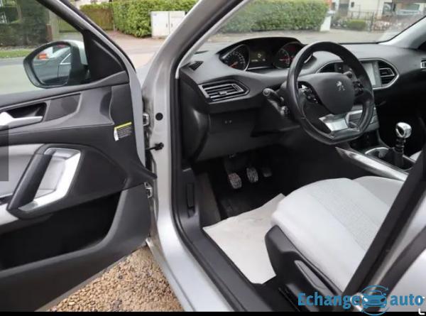 PEUGEOT 308 1.2 PureTech 131ch CAM/TOIPANO/CLIM/PDC/GPS/REGVIT/BLTH/JA/FULLED/GAR12MOIS
