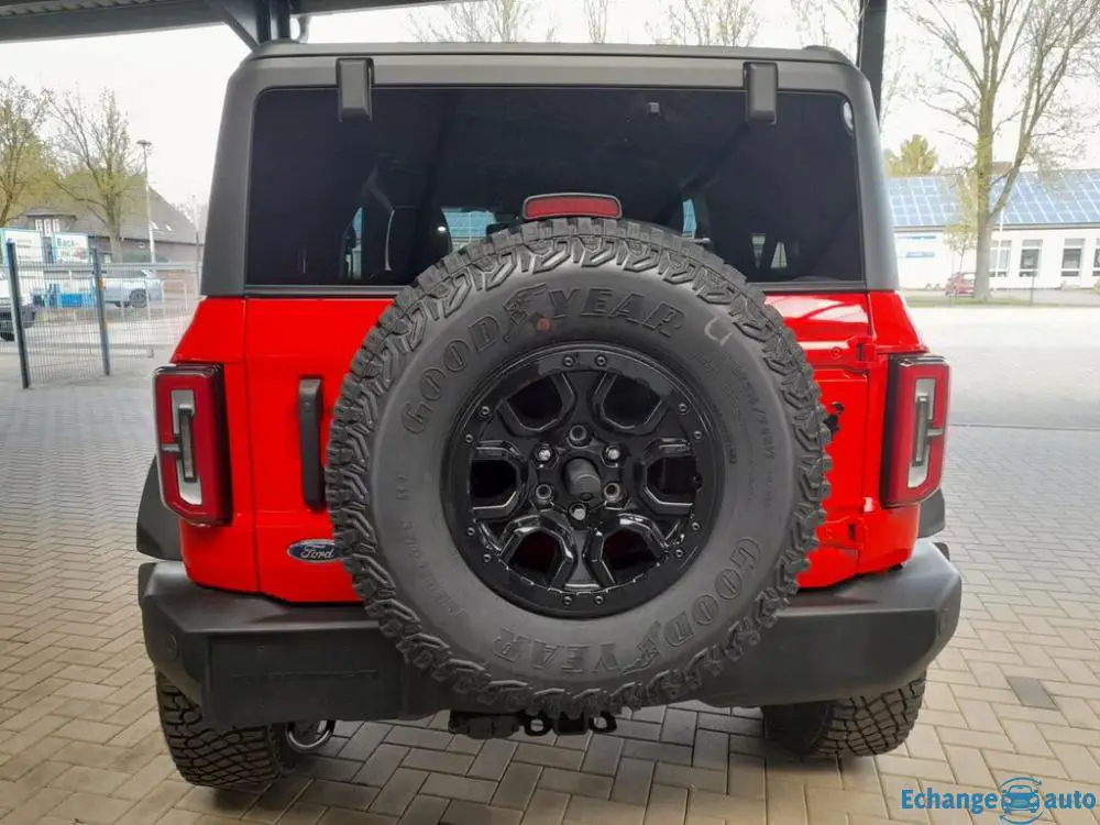 Ford Bronco Wildtrak 2