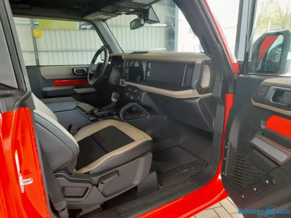 Ford Bronco Wildtrak 2