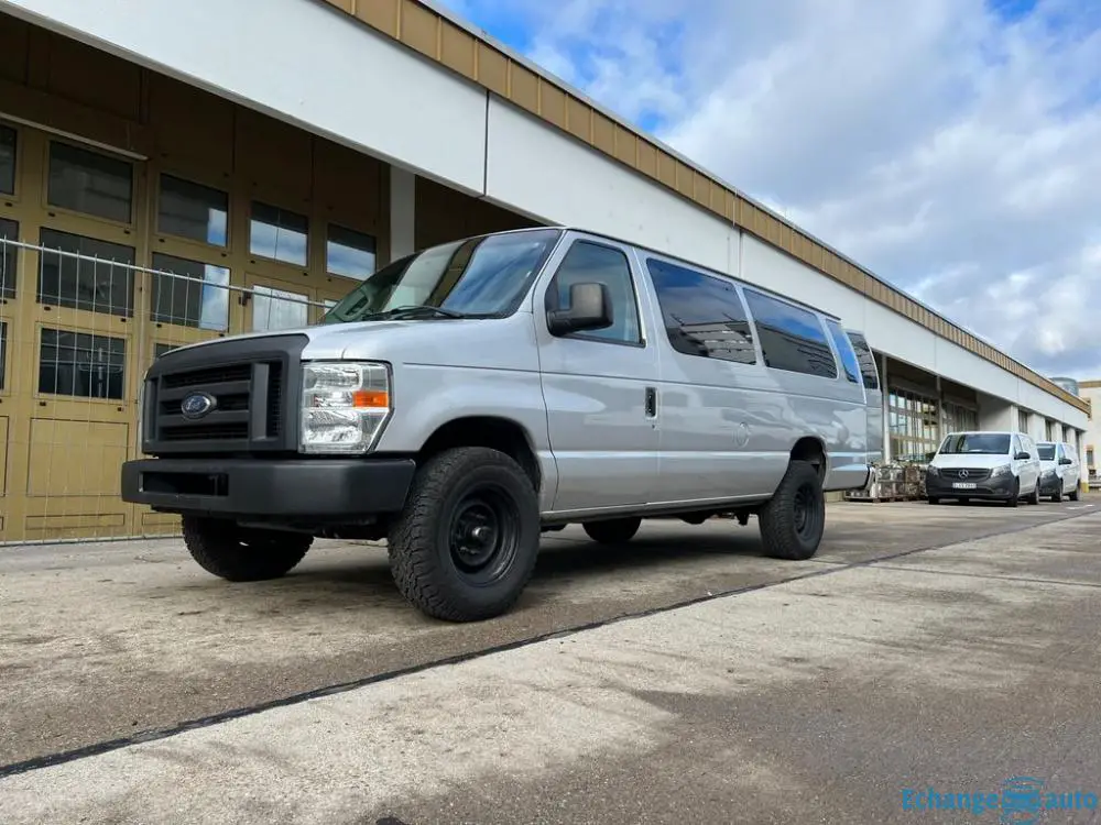 Ford  E 350 EXT 5.4 V8 TRITON 4X2 RSC SUPER