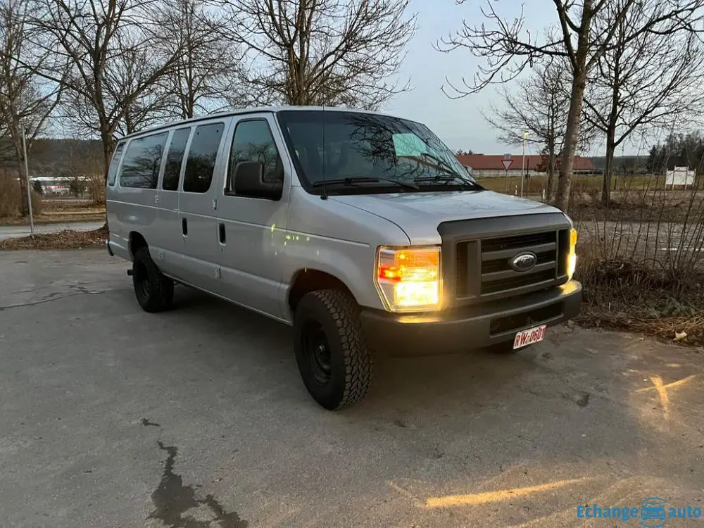 Ford  E 350 EXT 5.4 V8 TRITON 4X2 RSC SUPER
