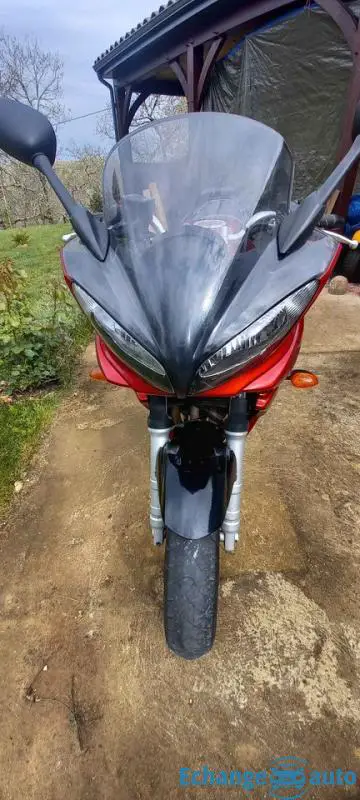 YAMAHA FZ6 S - équipée GT d'Origine