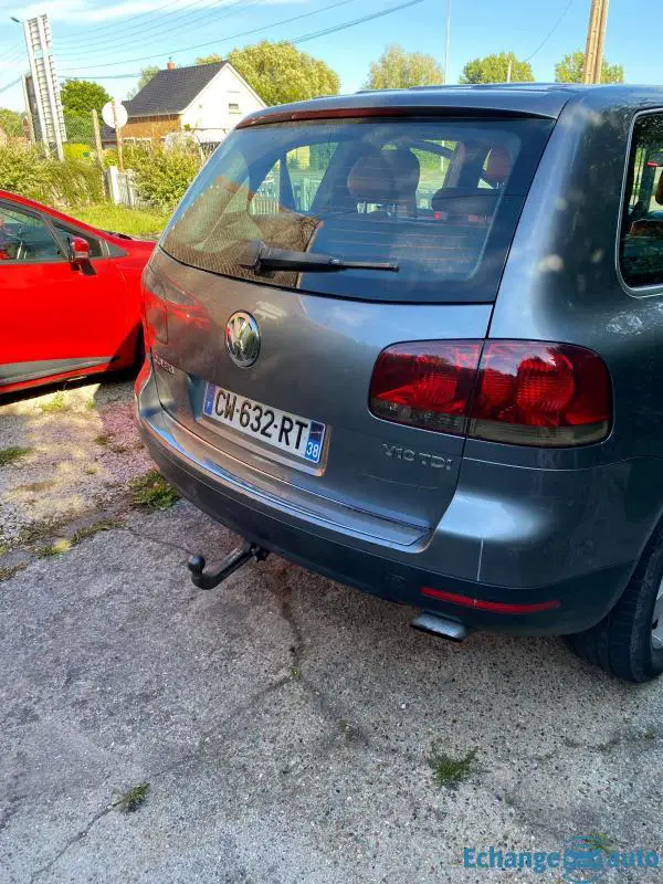 Volkswagen Touareg 5L V10