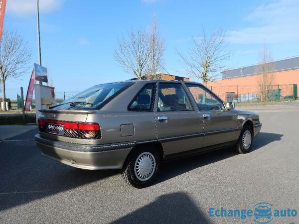 RENAULT R 21 TCe 95 GTS Manager 5p