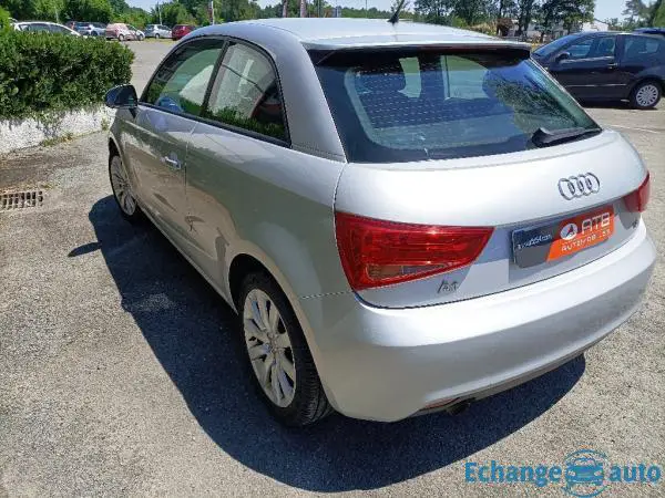 AUDI A1 1.6 TDI 105 Attraction 