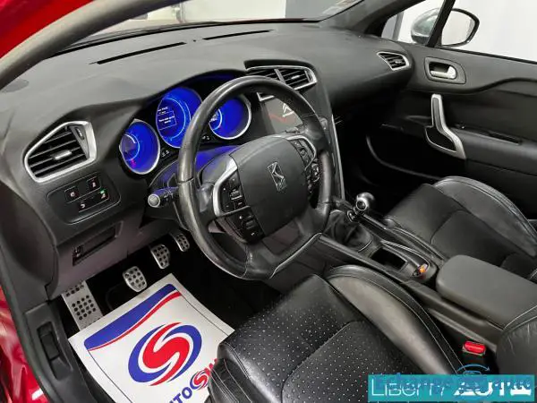 CITROEN DS4 HDi 160 FAP Sport Chic