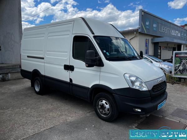 IVECO DAILY FOURGON 35 C 15 3.0D 146 16V Turbo BVM6