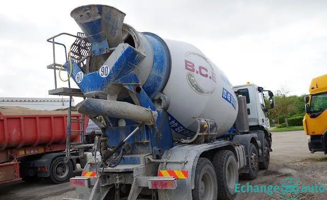 Porteur 8x4 Toupie Malaxeur