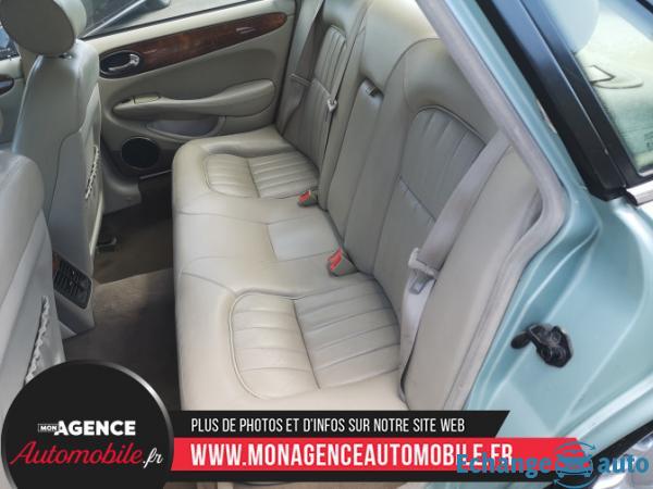 Jaguar XJ8 3.2 236cv BVA