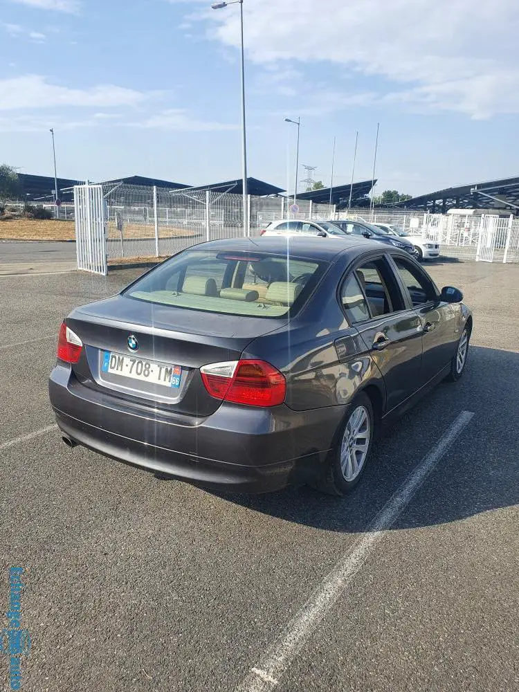 Bmw serie e90 318d 143ch edition