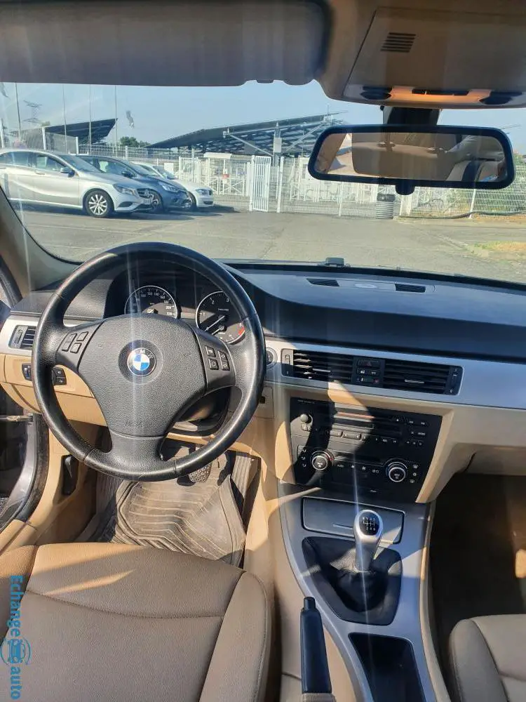 Bmw serie e90 318d 143ch edition