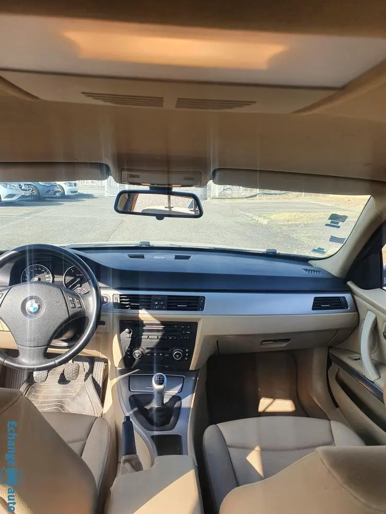 Bmw serie e90 318d 143ch edition