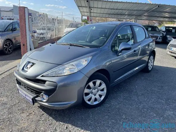 PEUGEOT 207 1.6 HDi 16V 90ch BLUE LION Premium